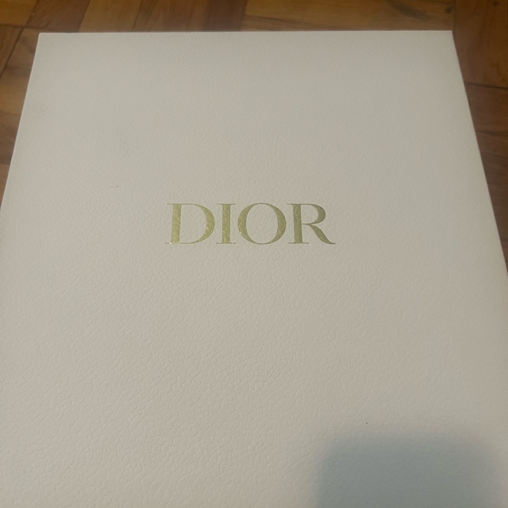 Dior White Box